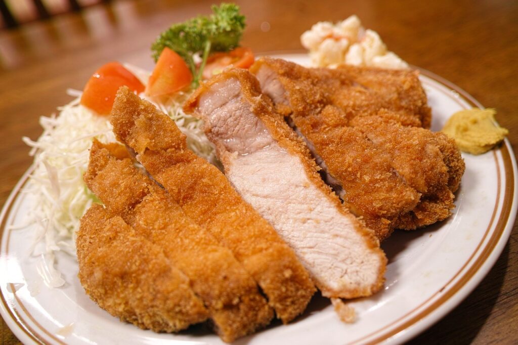 Top 10 Japanese Foods - Tonkatsu